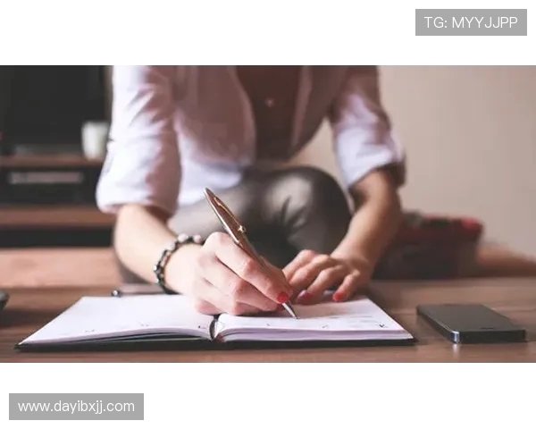 破案了！郑钦文 Labubu 挂饰真相揭晓：主动赠阿卡，反被叮嘱 “别转送”